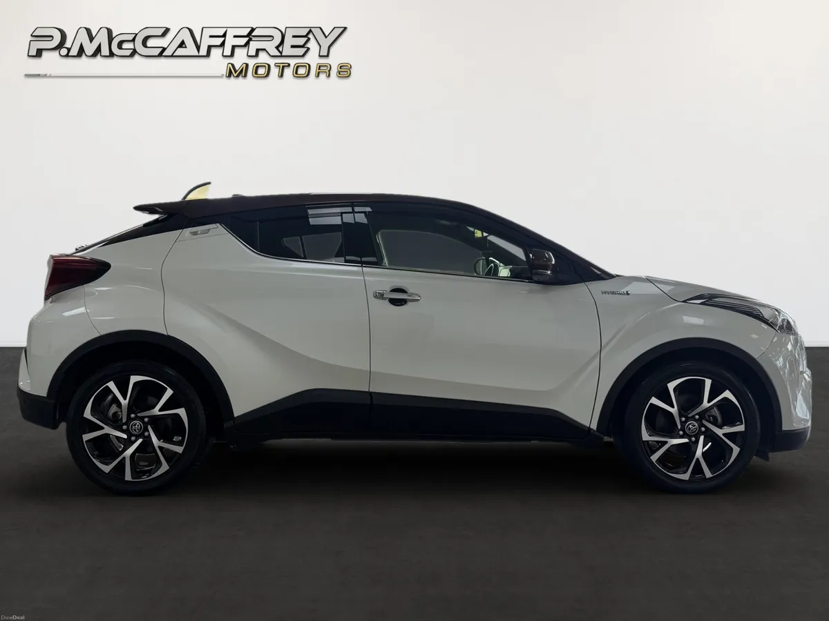 2019 Toyota C-HR Luna Sport Leather Reversing Came - Image 4