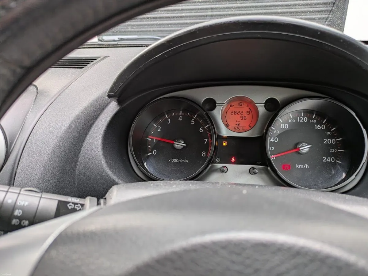 Nissan Qashqai 2008 - Image 4