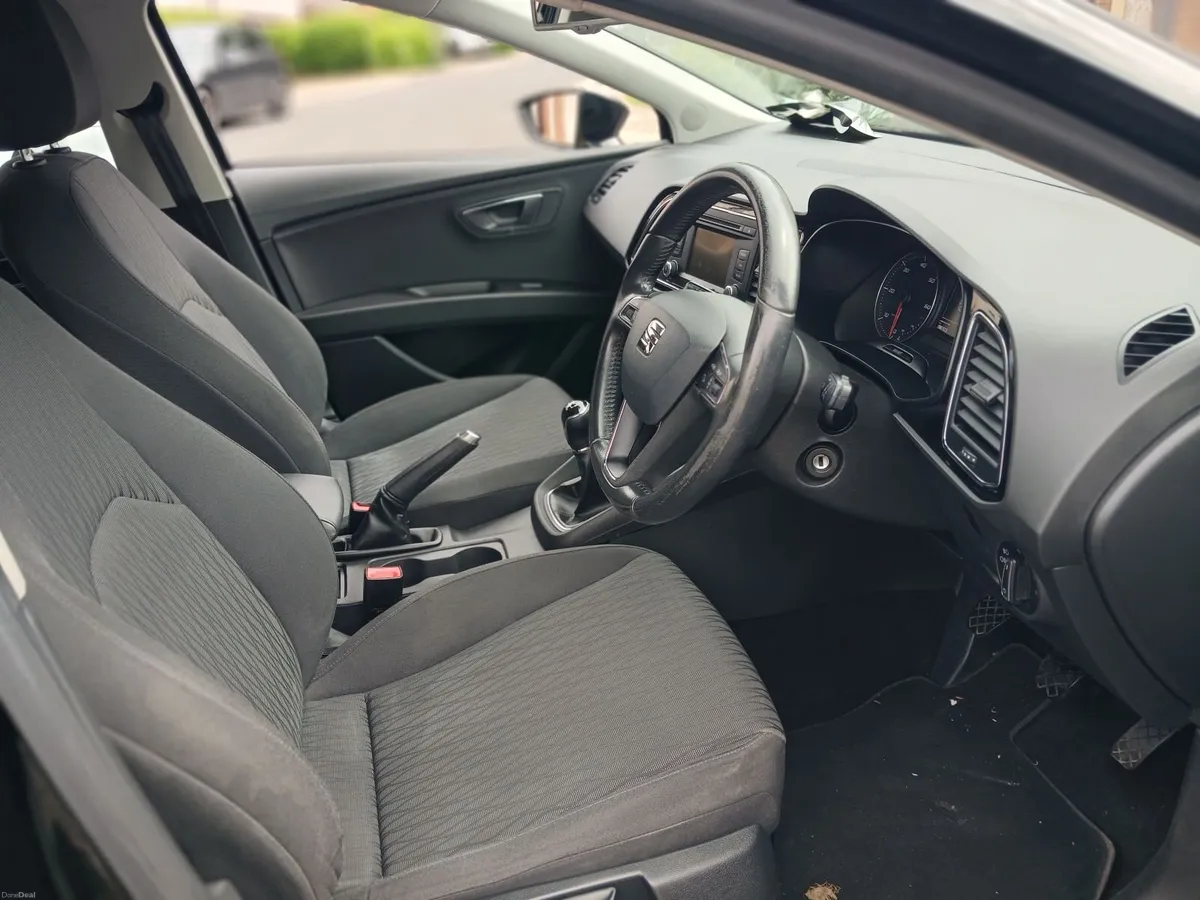 SEAT Leon Estate  2015 1.6TDI 105HP SE ST/SP DIESE - Image 3