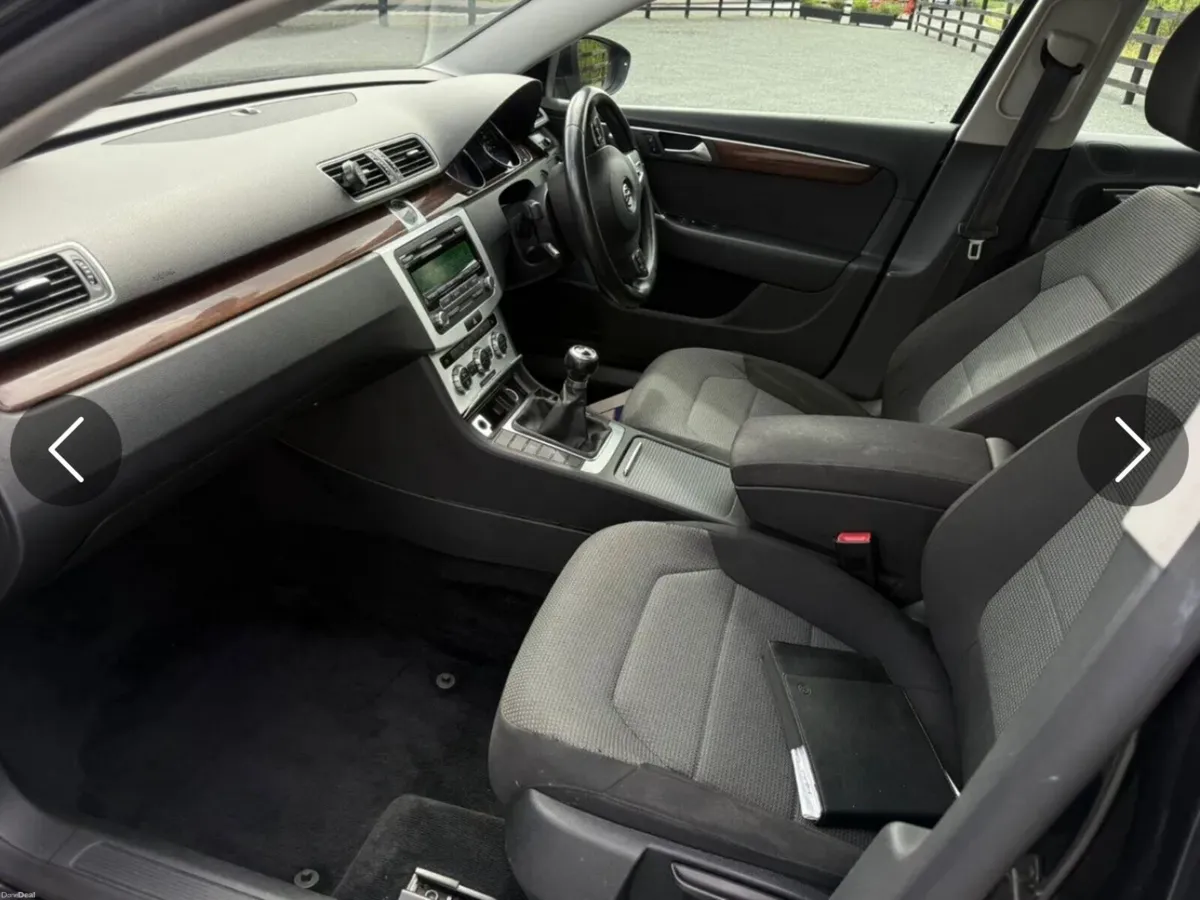 Volkswagen Passat - Image 5
