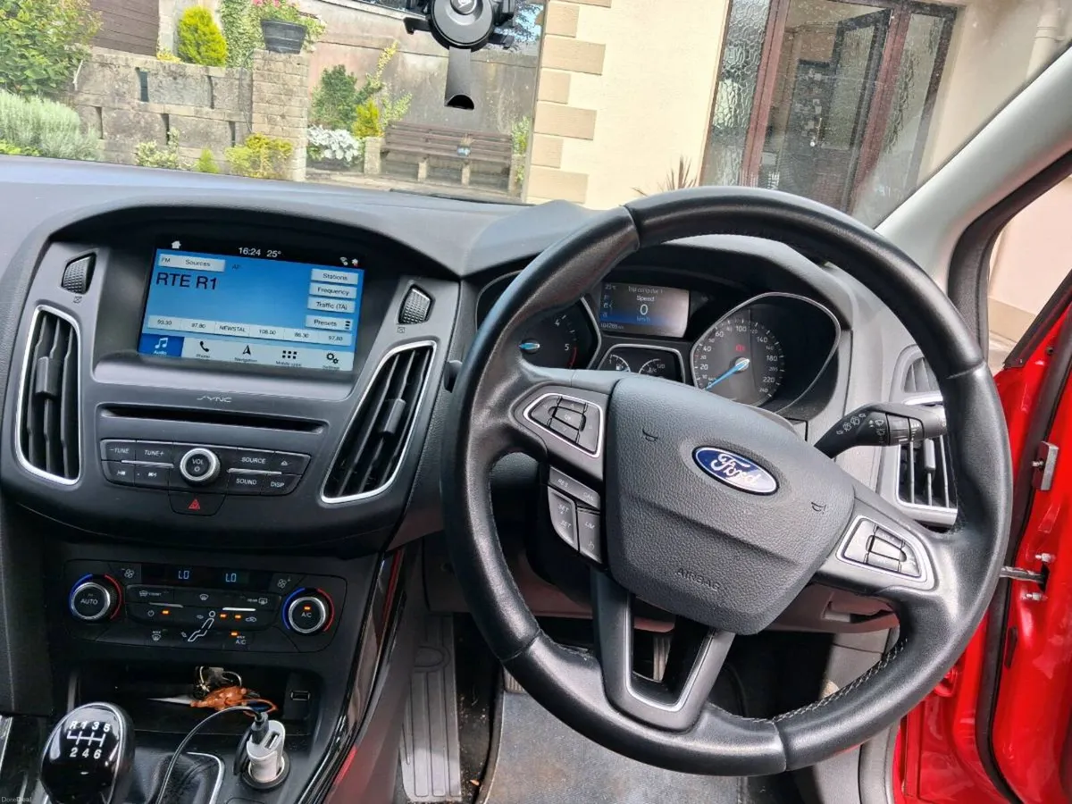 Car - Image 4