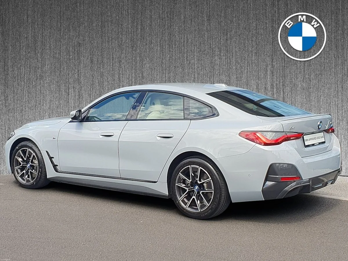 BMW i4 eDrive35 M Sport - Image 3