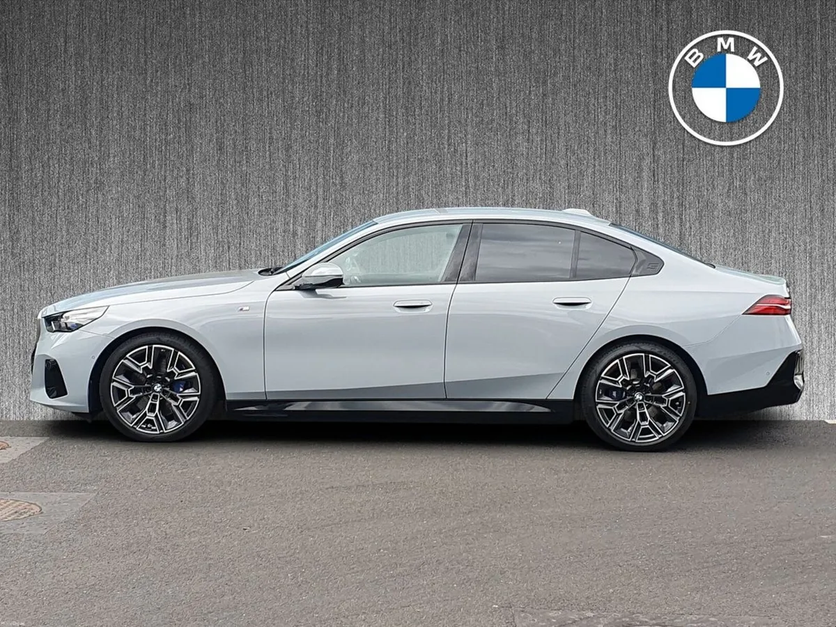 BMW i5 eDrive40 M Sport Saloon - Image 4