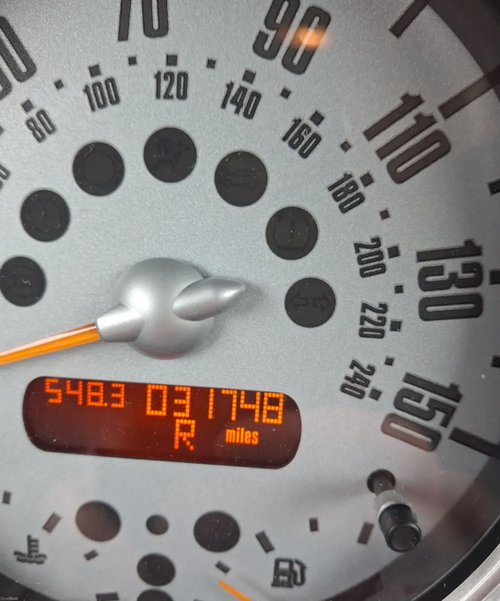 Mini Cooper 2004 - Image 6