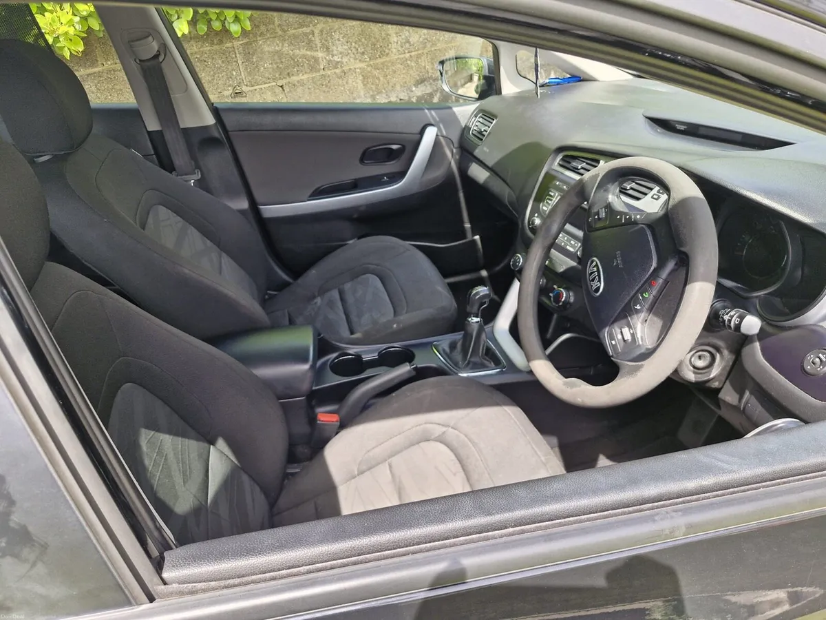 Kia Ceed - Image 4