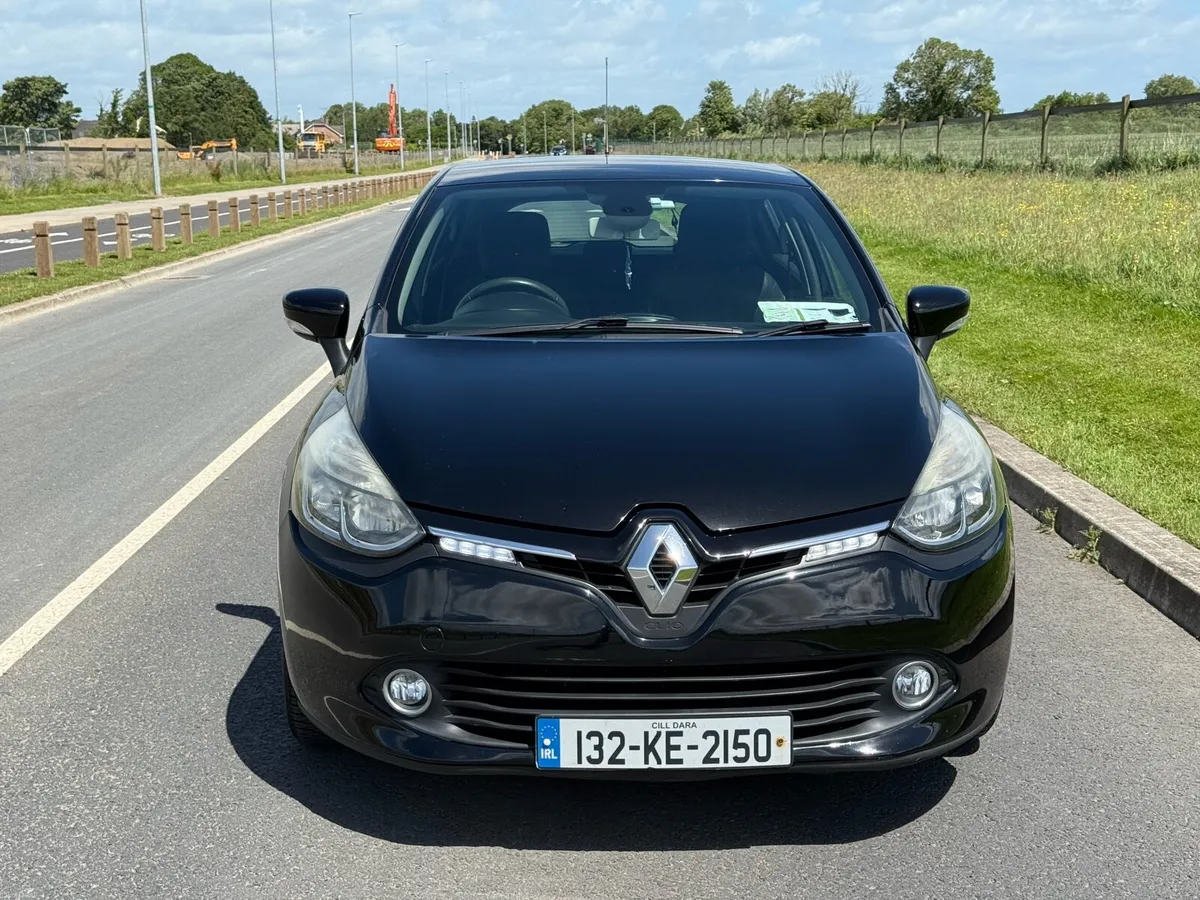132 Renault Clio 1.2 in Excellent Condition (LOW M - Image 4