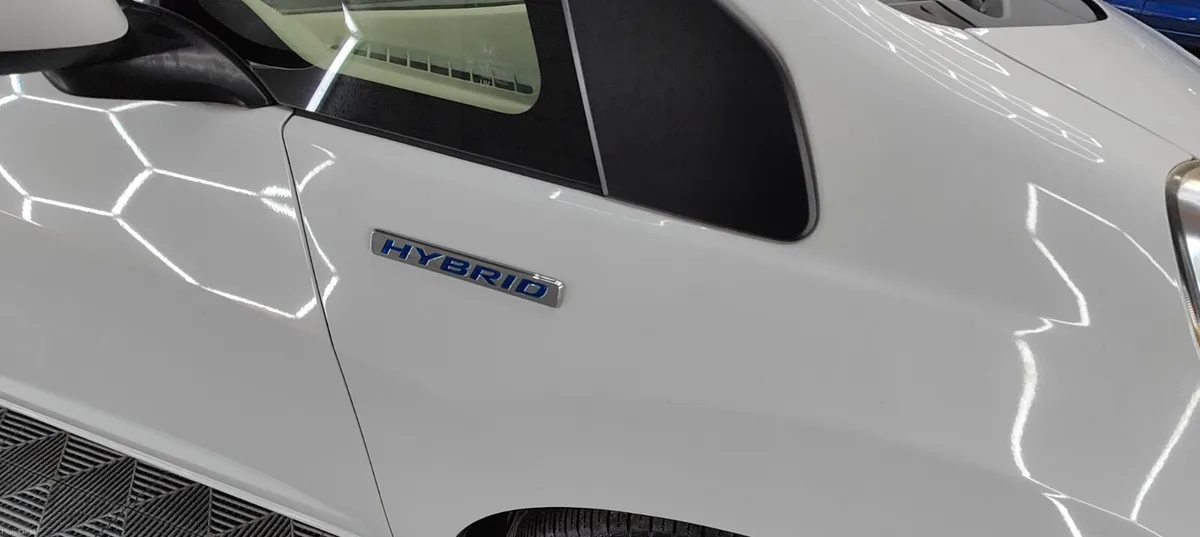 2014 Honda Fit- 1.3 Petrol Hybrid - Image 4
