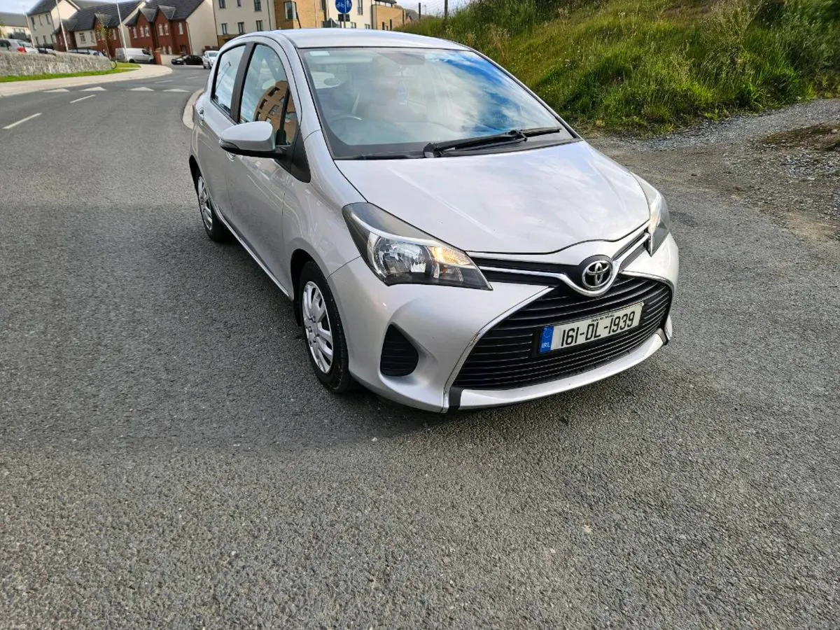 Tayota yaris 1.0 petrol  nct 06/2028 tax 08/202026 - Image 1