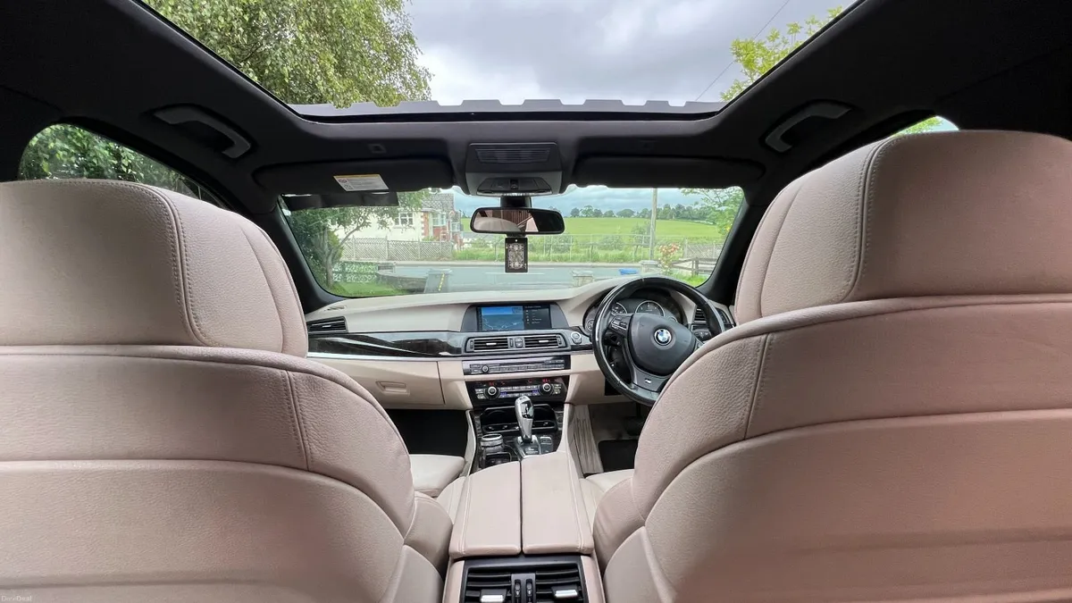 Sunroof Rare Spec BMW 5-Series 2012 - Image 5