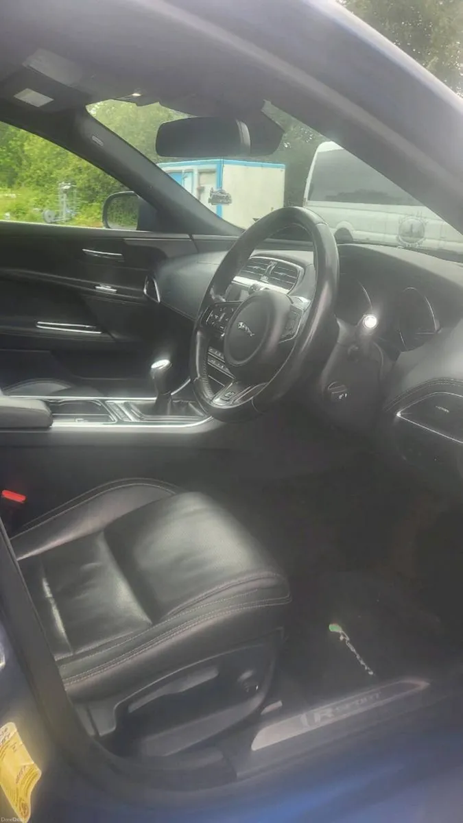 Car - Image 5