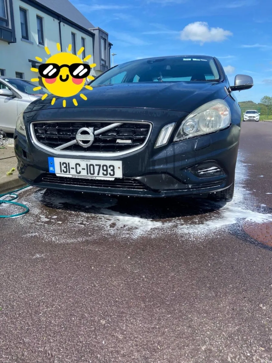 Volvo Car S60 - Image 4