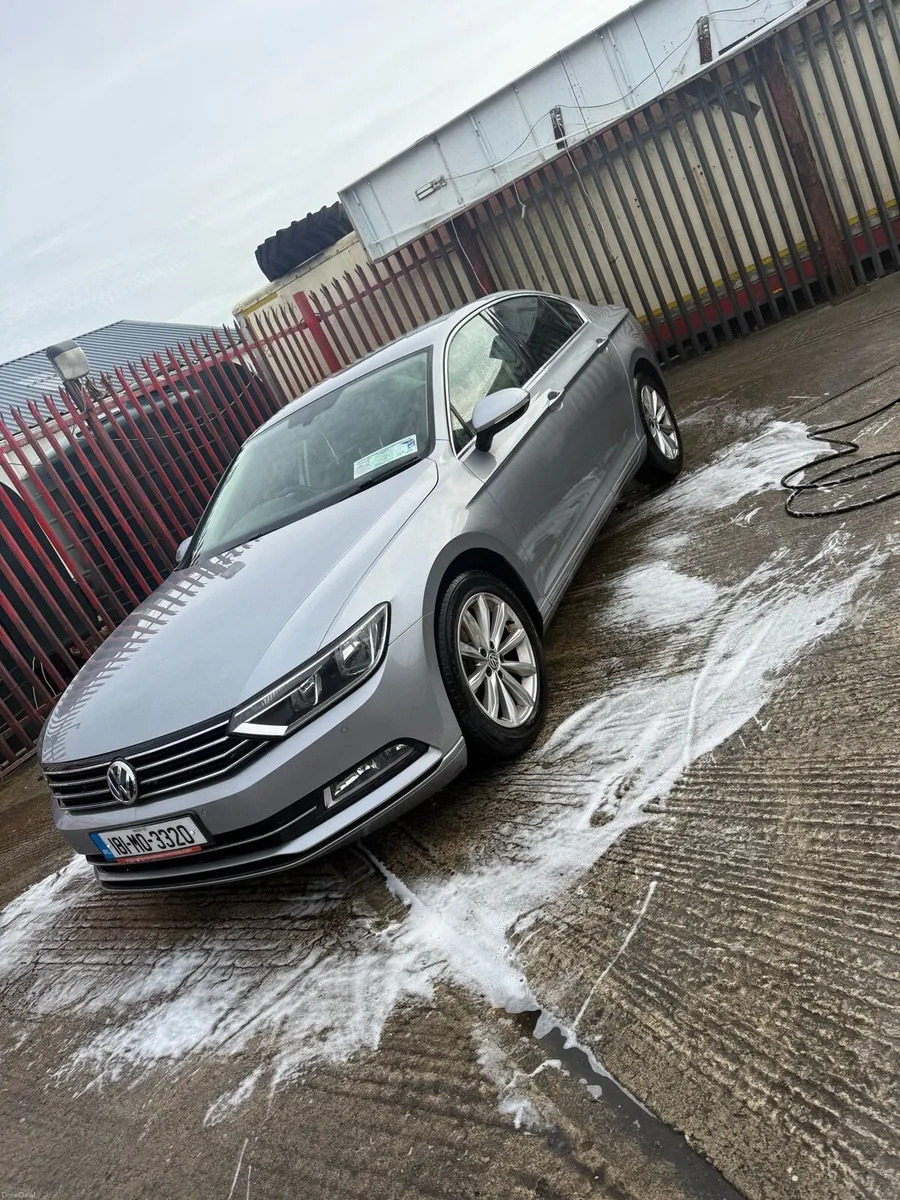 2018 Volkswagen Passat 2.0 TDI Automatic - Image 1