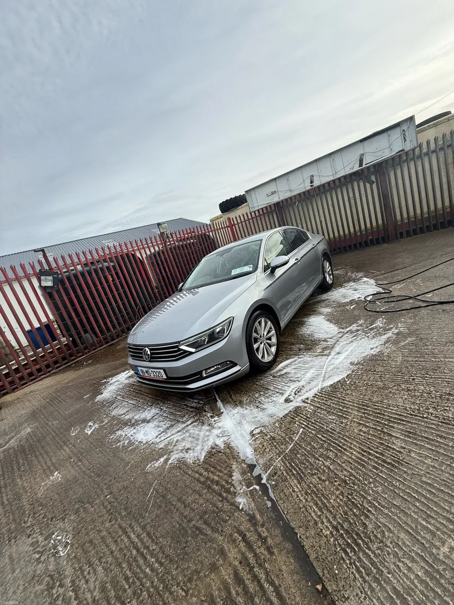 2018 Volkswagen Passat 2.0 TDI Automatic - Image 2