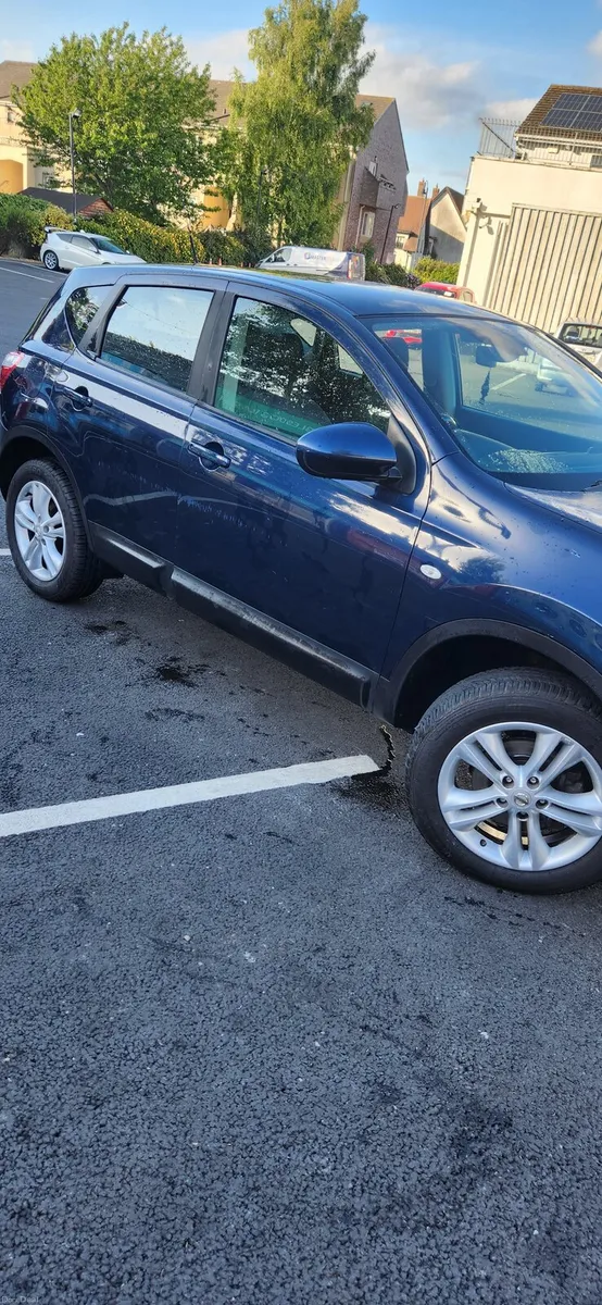 Nissan Qashqai 2010 - Image 2