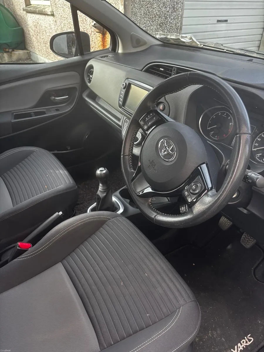 Toyota Yaris 2019 - Image 5