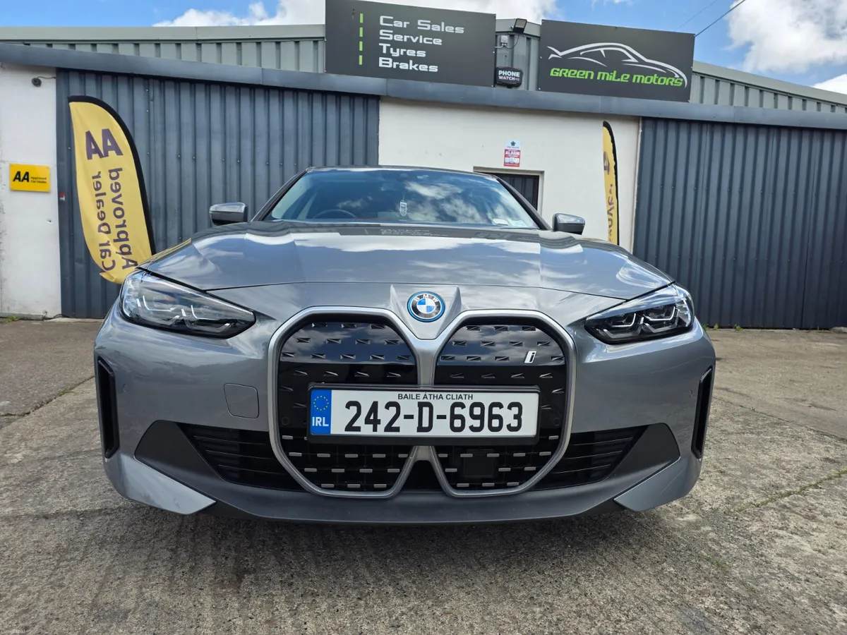2024 BMW I4 35 SPORT * ONLY 22K MILES * - Image 2