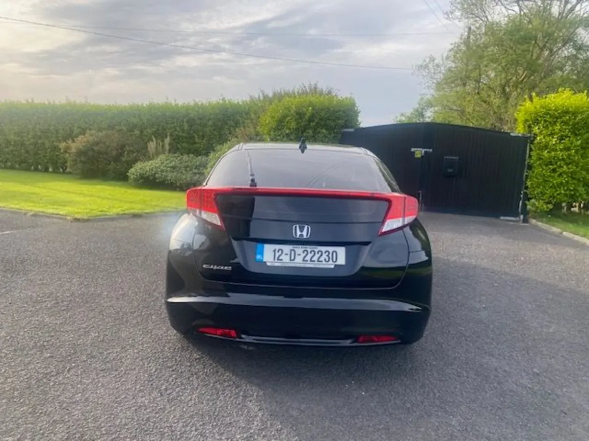 Very Clean Low Mileage Honda Civic for Sale - Image 3