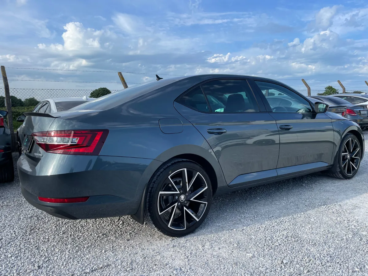 Skoda Superb - Image 2