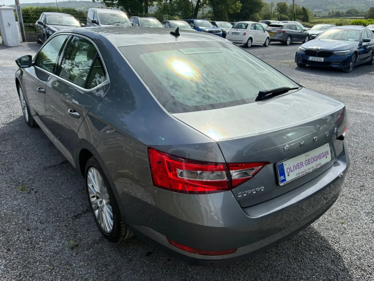 Skoda Superb STYLE 2.0 TDI 150 BHP DSG - Image 3