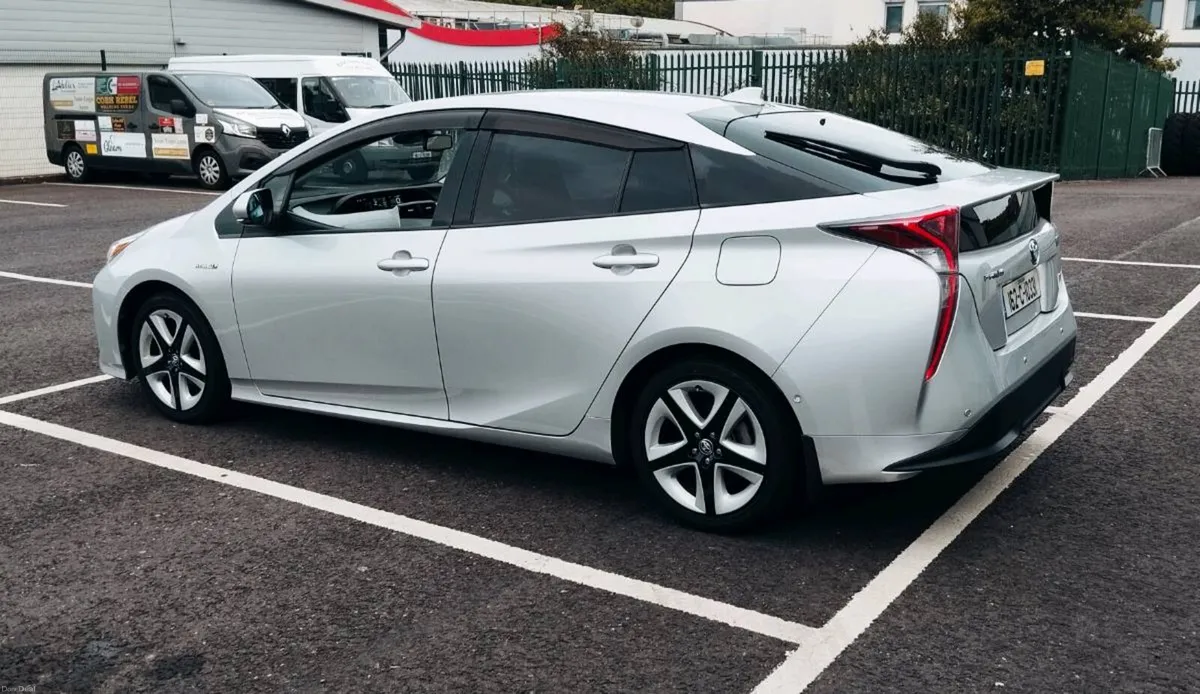 Toyota Prius 51 - Image 4