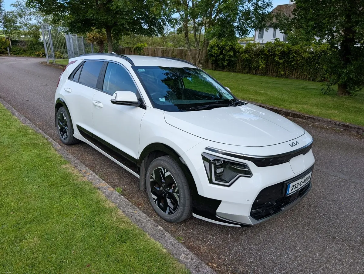 232 Kia Niro EV K3 5DR AUTO White Pearl - Image 4