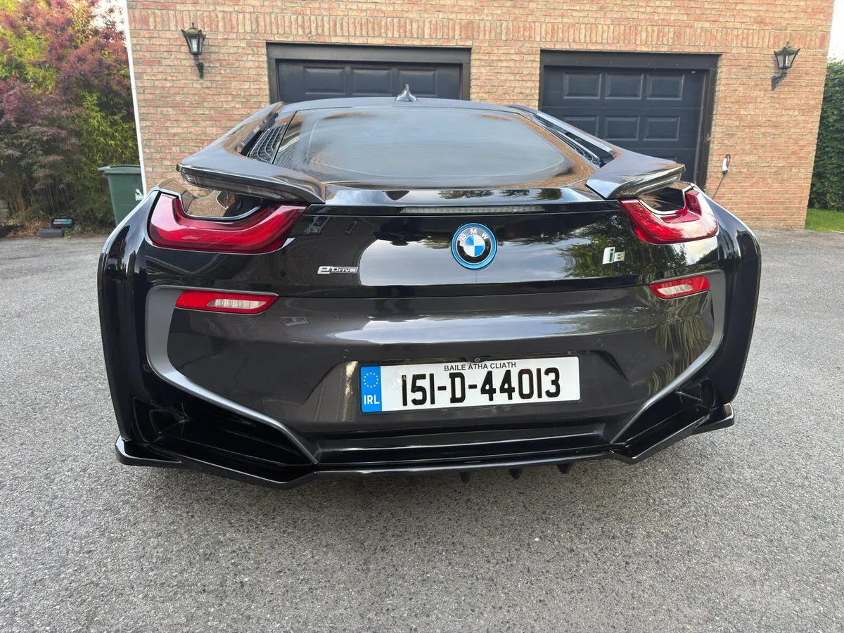BMW i8 - Image 4