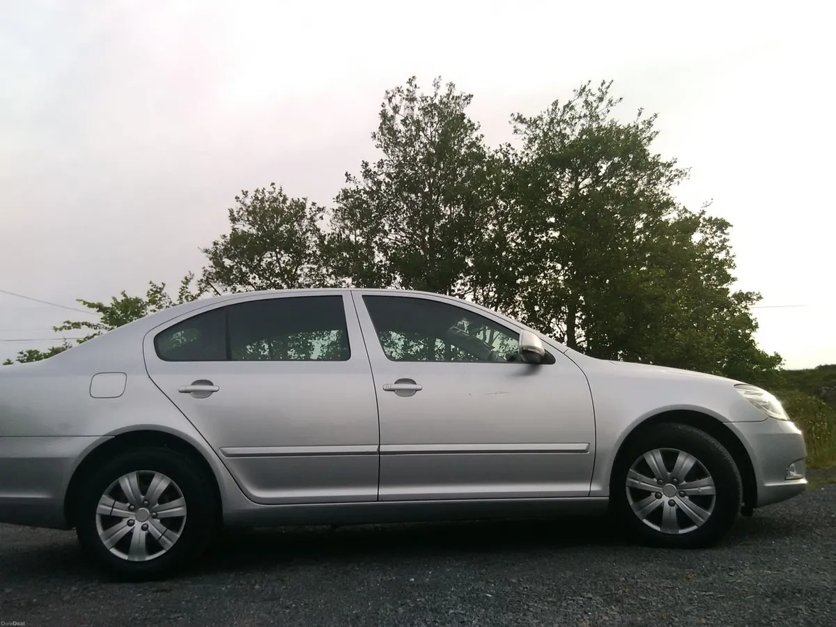 Skoda Octavia 2012 - Image 4