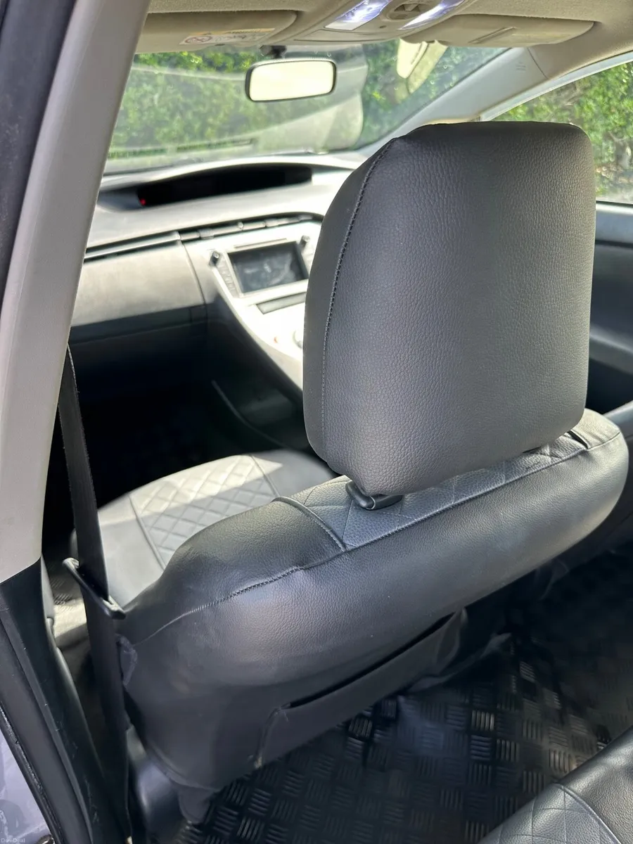 Toyota Prius 2013 - Image 1