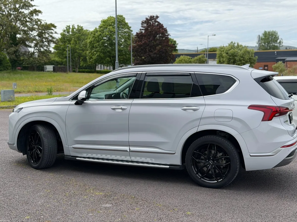 2021 Hyundai Santa Fe Plug-In Hybrid🚗 Low mileage - Image 3
