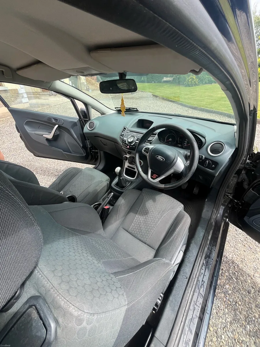 1.6 Fiesta Zetec S - Image 6