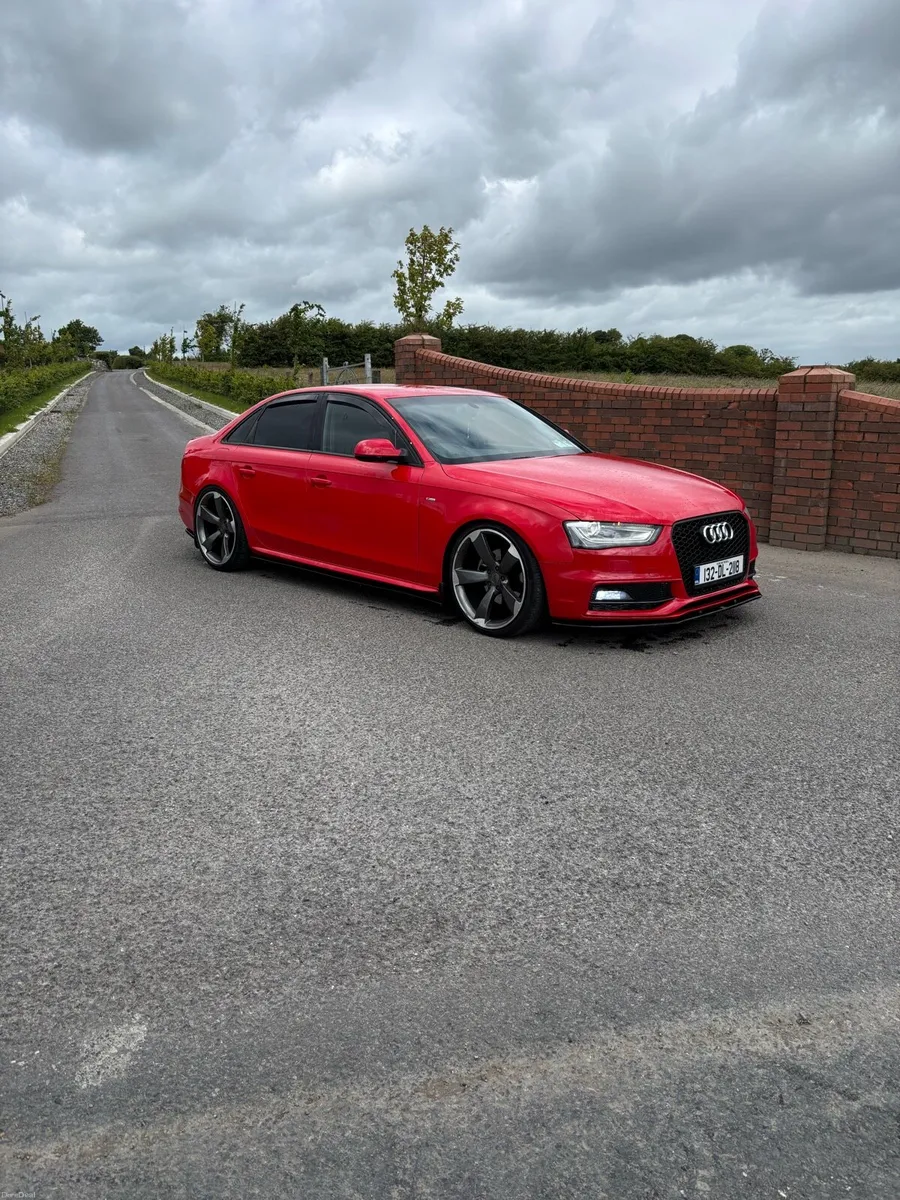 A4 Audi S-Line Black Edition - Image 1