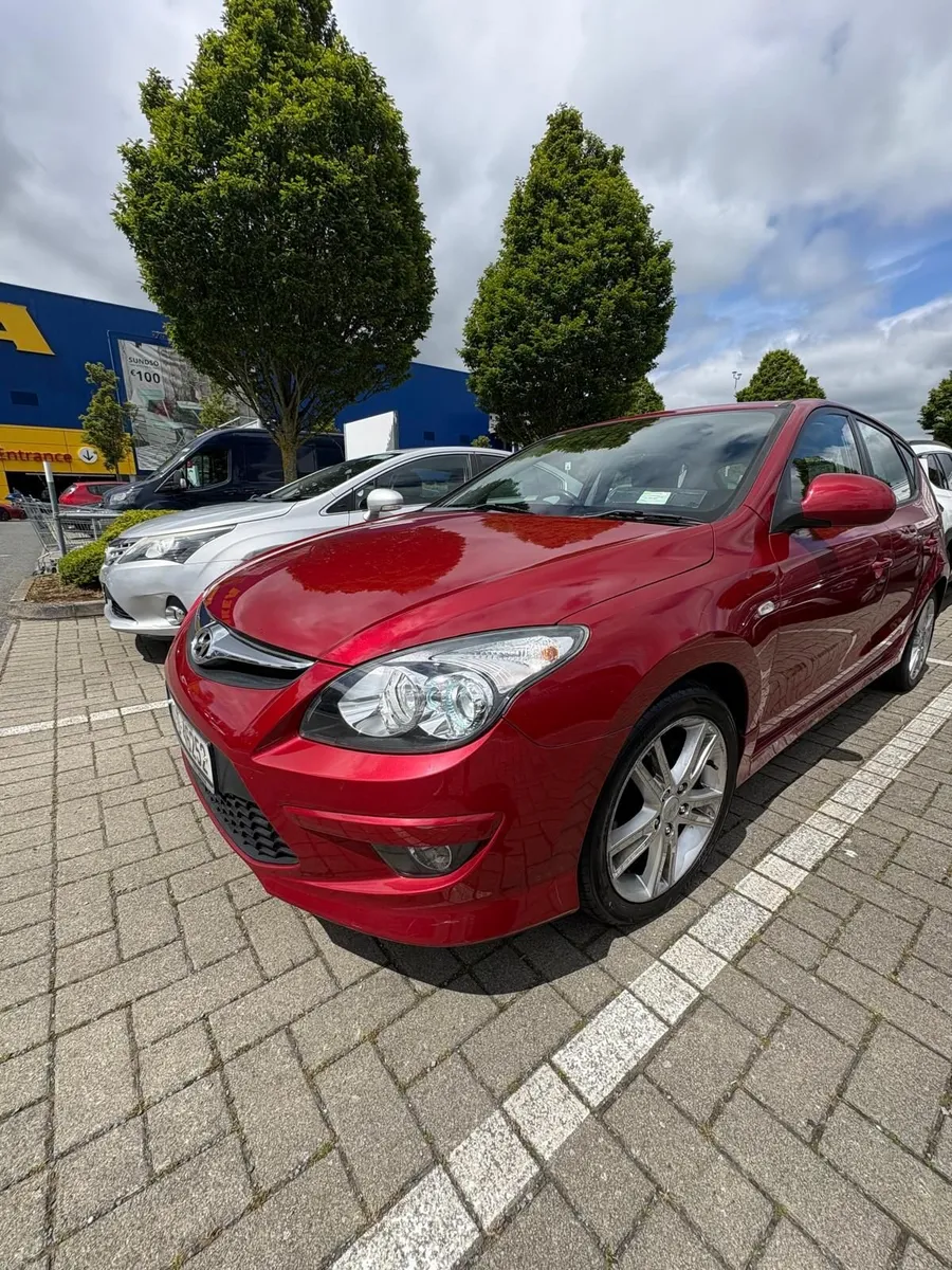 Hyundai i30 2011 1.6 Diesel Low Mileage 65,535 Mil - Image 2
