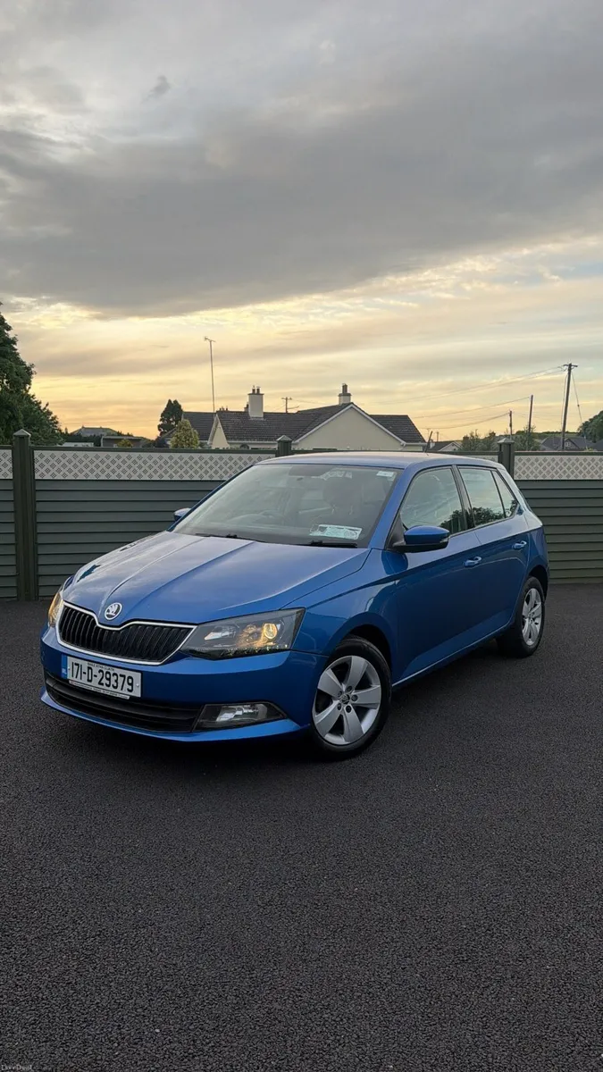 Skoda Fabia 1.2tsi *one owner from new* - Image 1