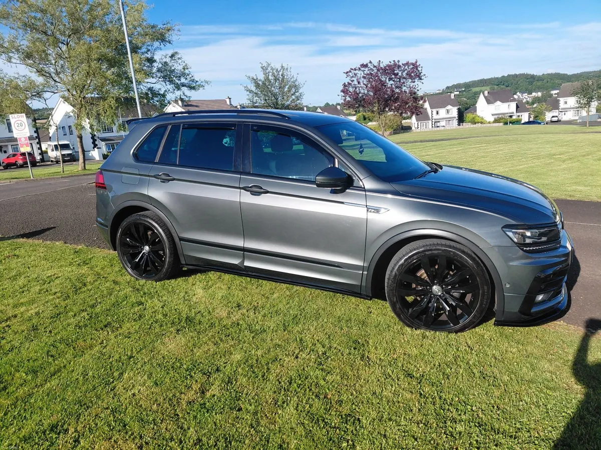 Volkswagen Tiguan 2019 R line 4 Motion - Image 4