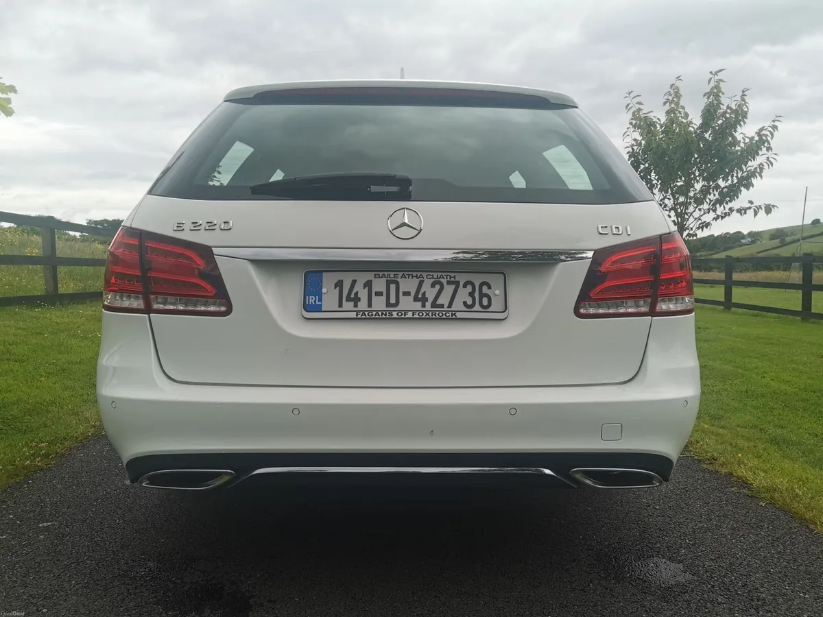 Mercedes-Benz E-Class 2014 - Image 5