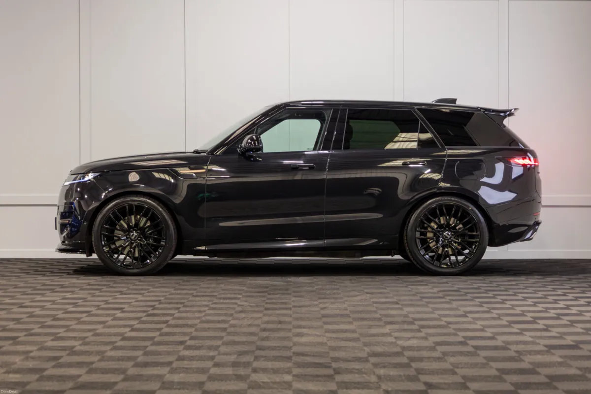 222 Range Rover Sport P440e Dynamic SE - Image 3