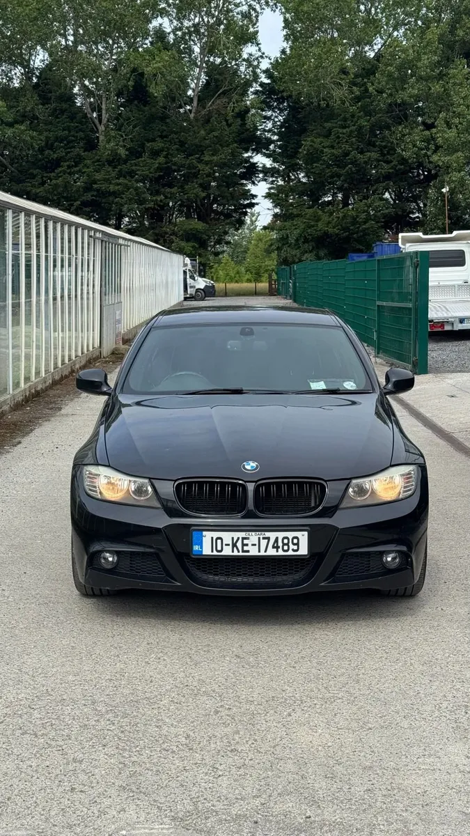 BMW 3-Series E90 318D MSport 2010 - Image 1
