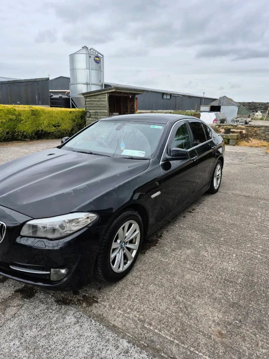Bmw 520 .2011 - Image 3
