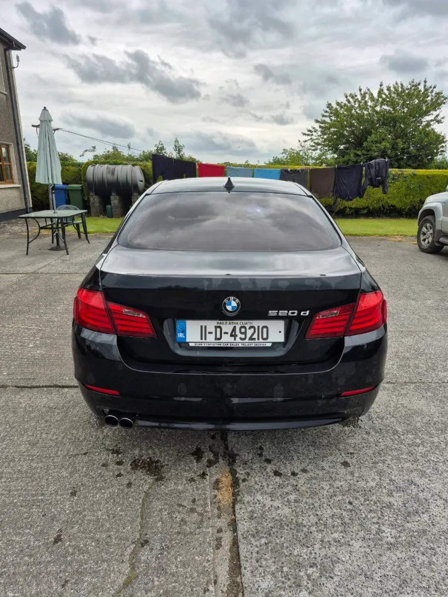 Bmw 520 .2011 - Image 4