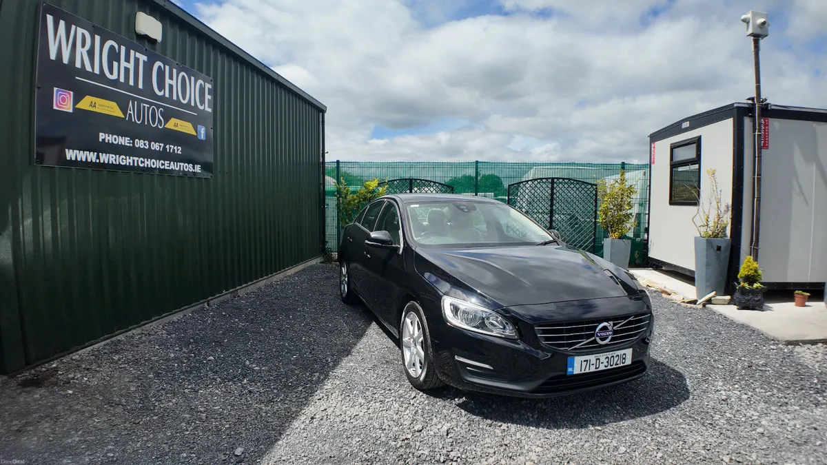 2017 Volvo S60 - Image 4