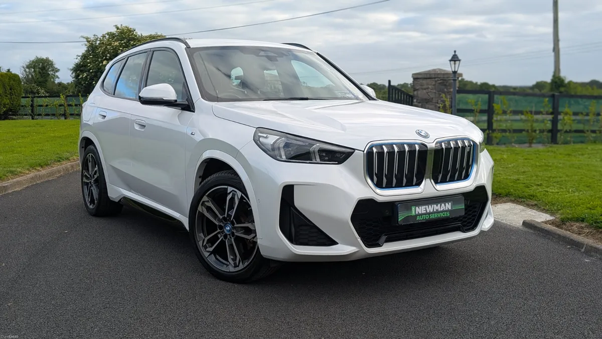 BMW iX1 2023 - Image 1