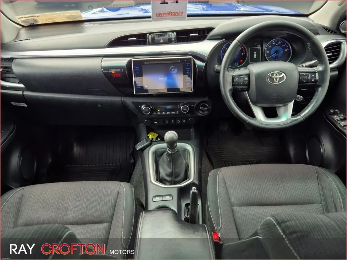 Toyota Hilux HILUX 2.4 D4D INVINCIBLE 4WD D + VAT - Image 4