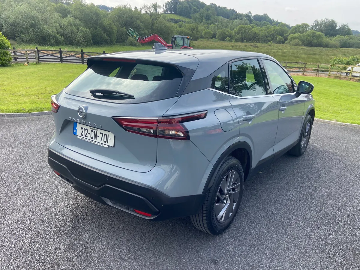 Nissan Qashqai 1.3 AUTOMATIC premium New model - Image 6
