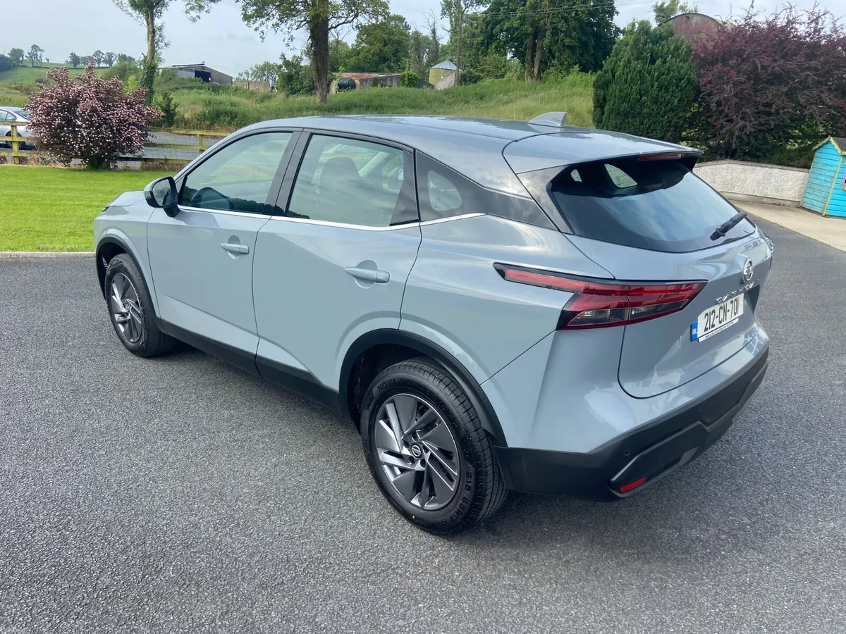 Nissan Qashqai 1.3 AUTOMATIC premium New model - Image 5