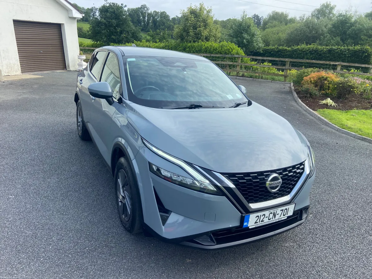 Nissan Qashqai 1.3 AUTOMATIC premium - Image 2
