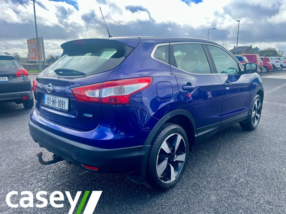 Nissan Qashqai 1.5 DSL XE 4DR - Image 3