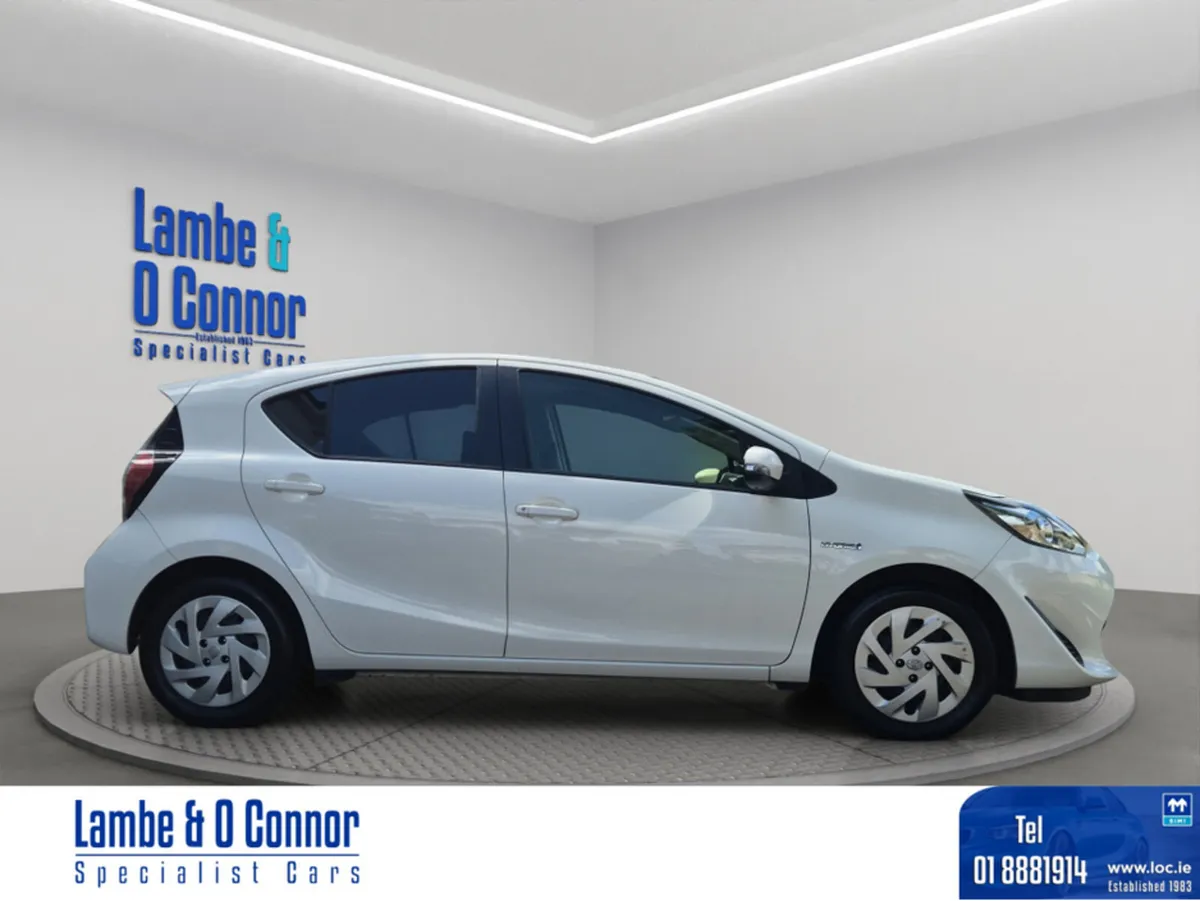 Toyota Aqua 1.5  SELF CHARGING HYBRID  AUTOMATIC * - Image 2