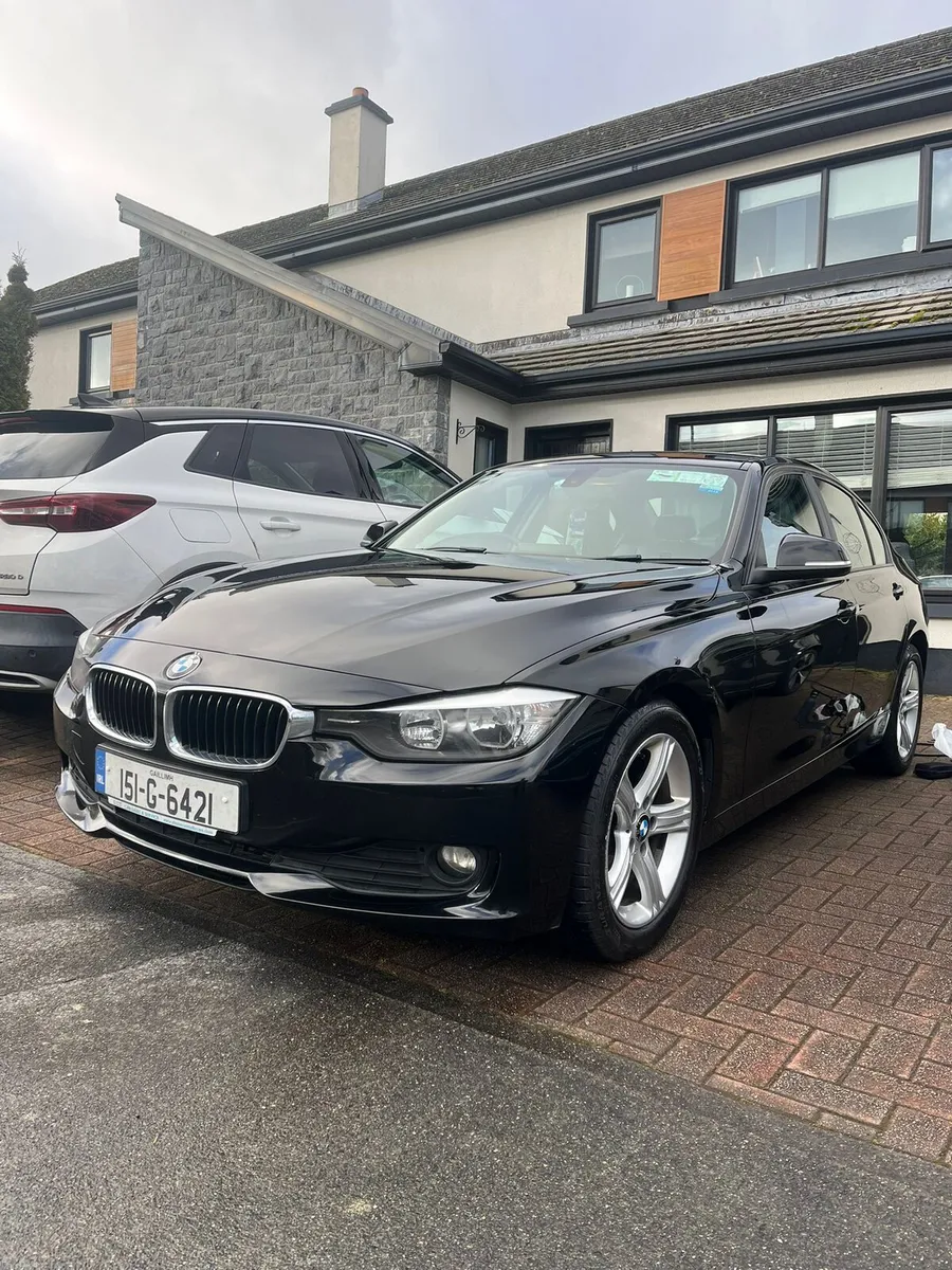 BMW 318d - Image 1