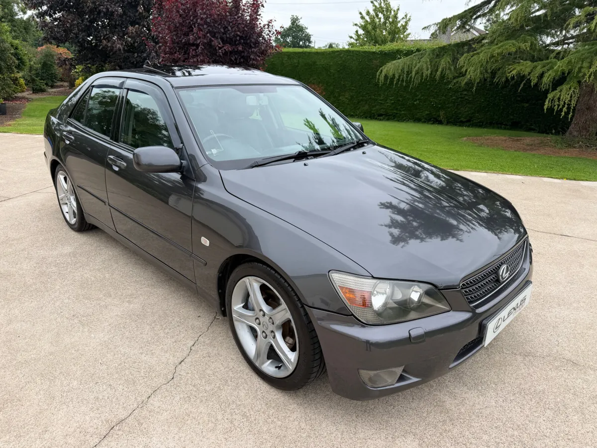 2004 LEXUS IS200 SE | BLACK LEATHER | EXTRAS - Image 3