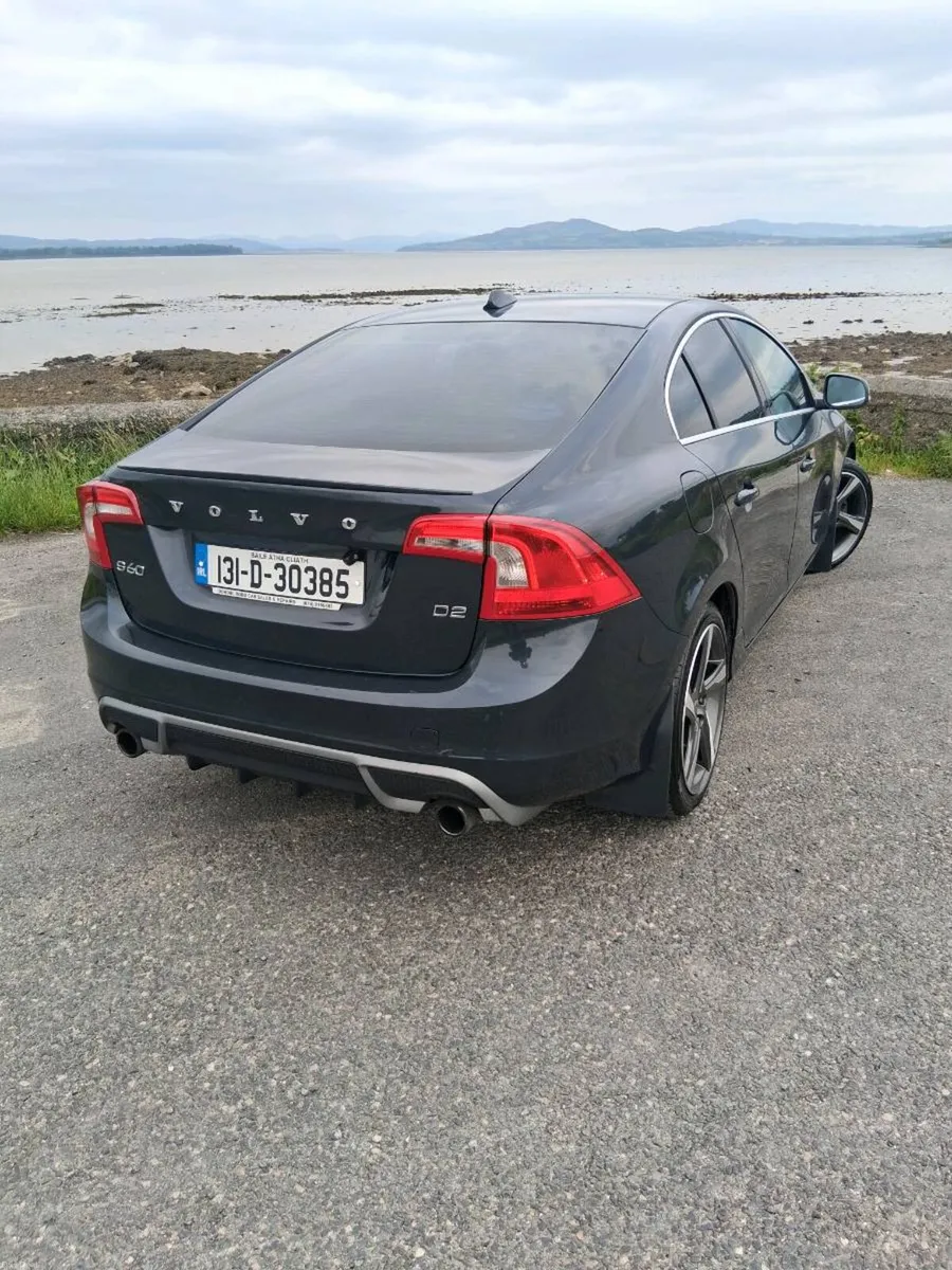 Volvo s 60 2013 r design - Image 4